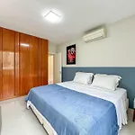 Flat Com Servicos E Vista Mar