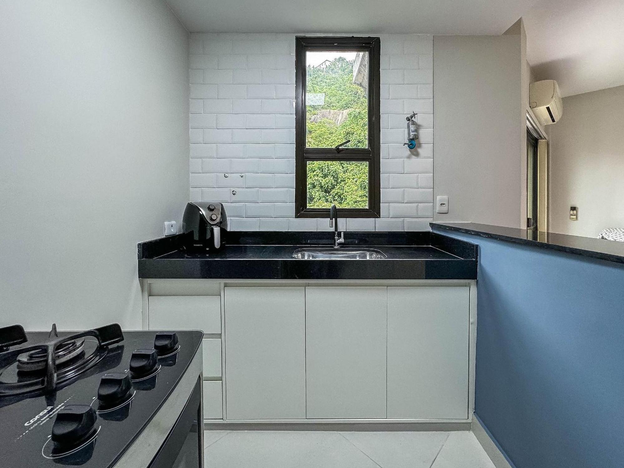 Apartamento Flat Com Servicos E Vista Mar