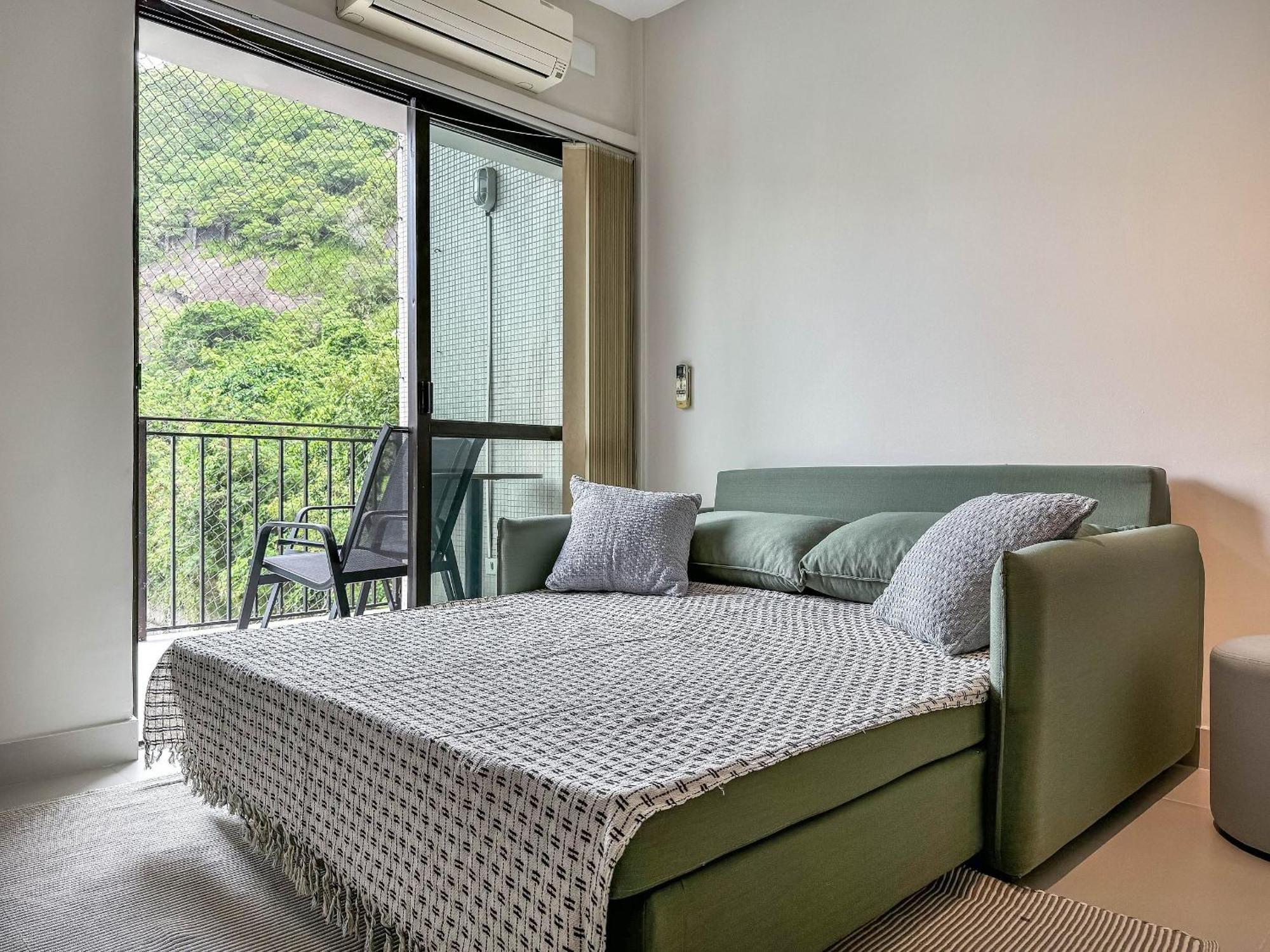 Flat Com Servicos E Vista Mar *